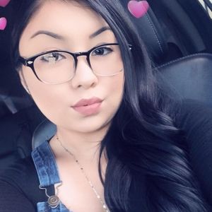 Meet your Posher, Daniela